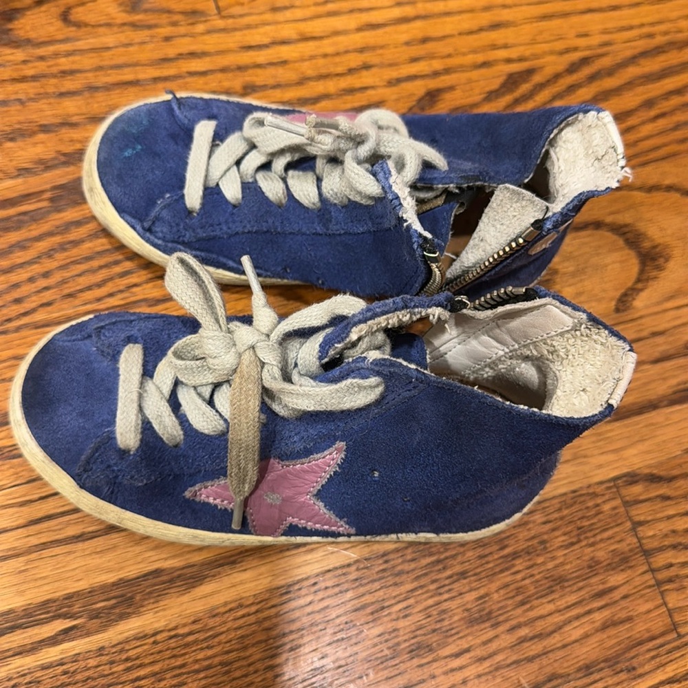 Kids golden goose sneakers size 25